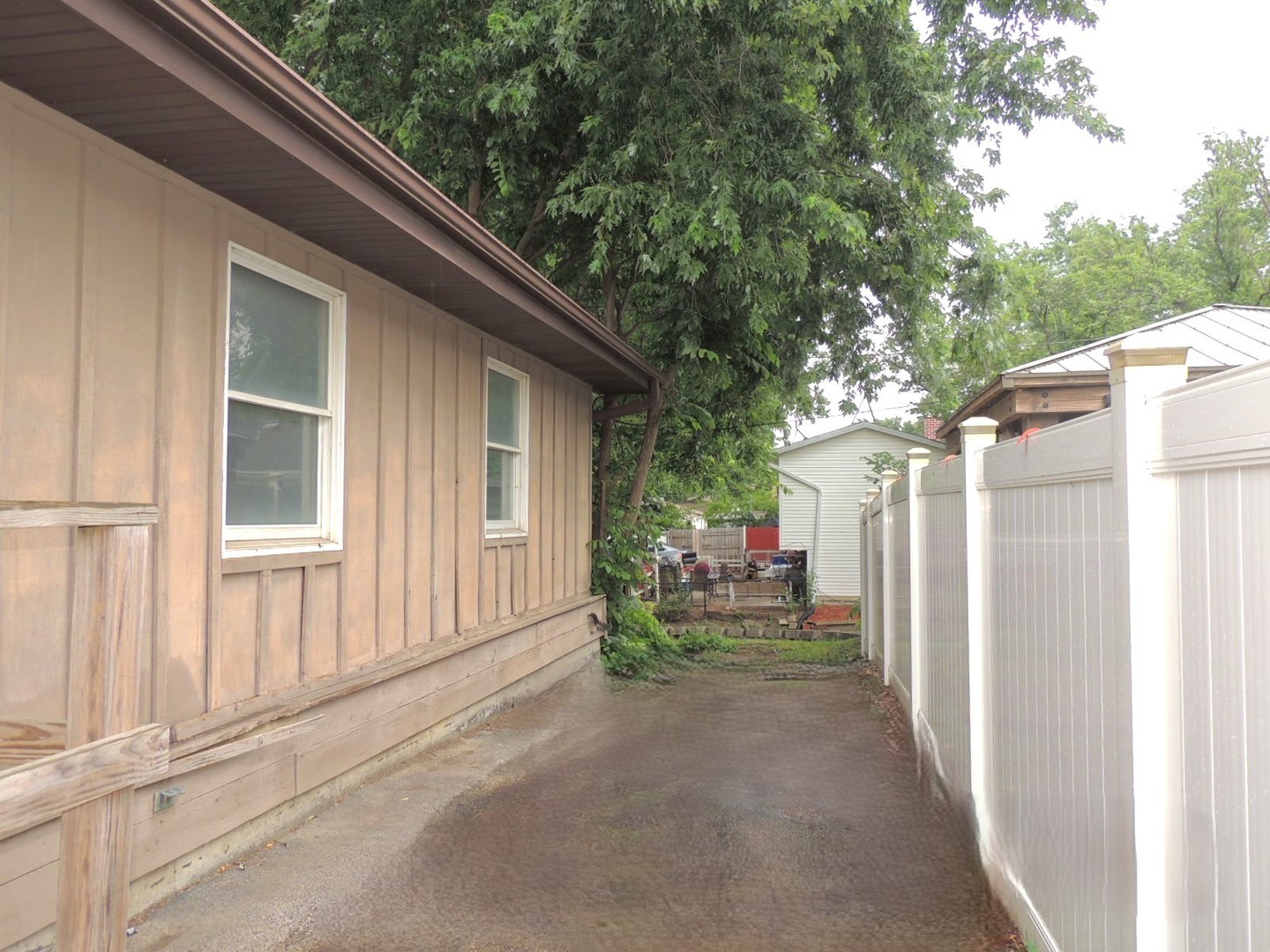 1025 S Ardmore Avenue, Villa Park, IL 60181