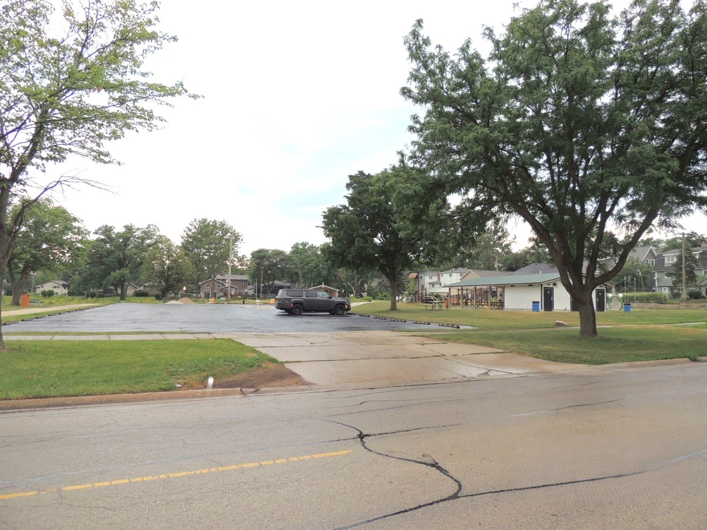 1025 S Ardmore Avenue, Villa Park, IL 60181