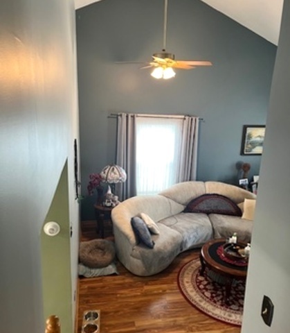 1005 Singer Avenue, Lemont, IL 60439
