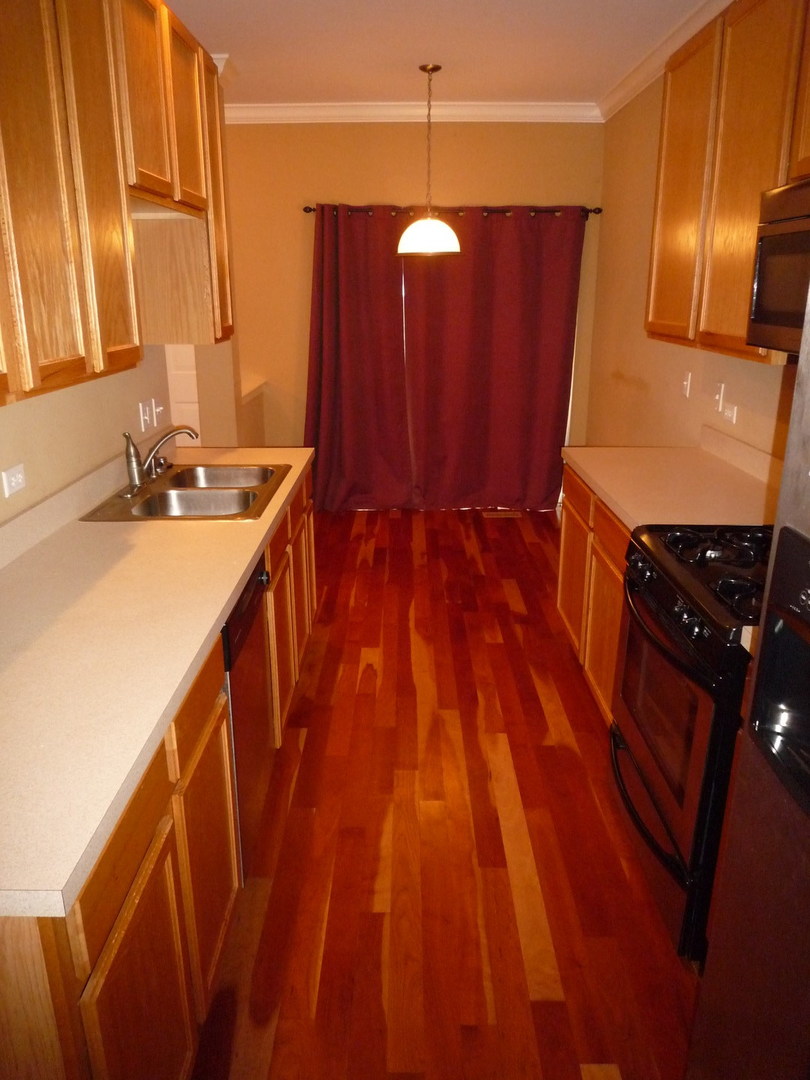 842 County Line Road #842, Aurora, IL 60502