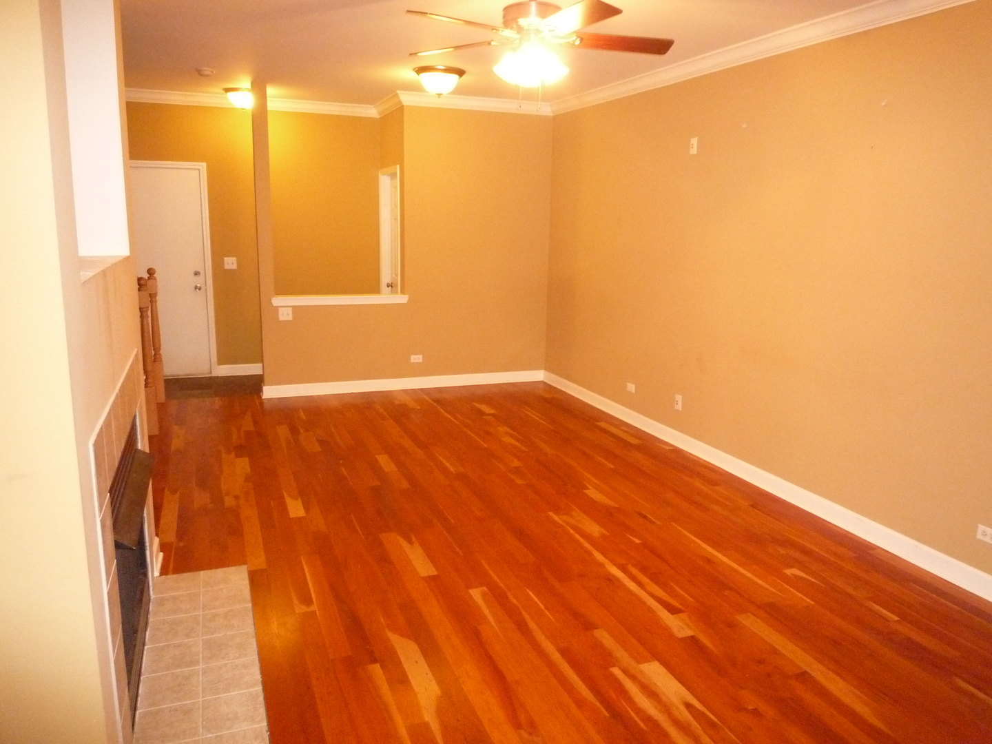 842 County Line Road #842, Aurora, IL 60502