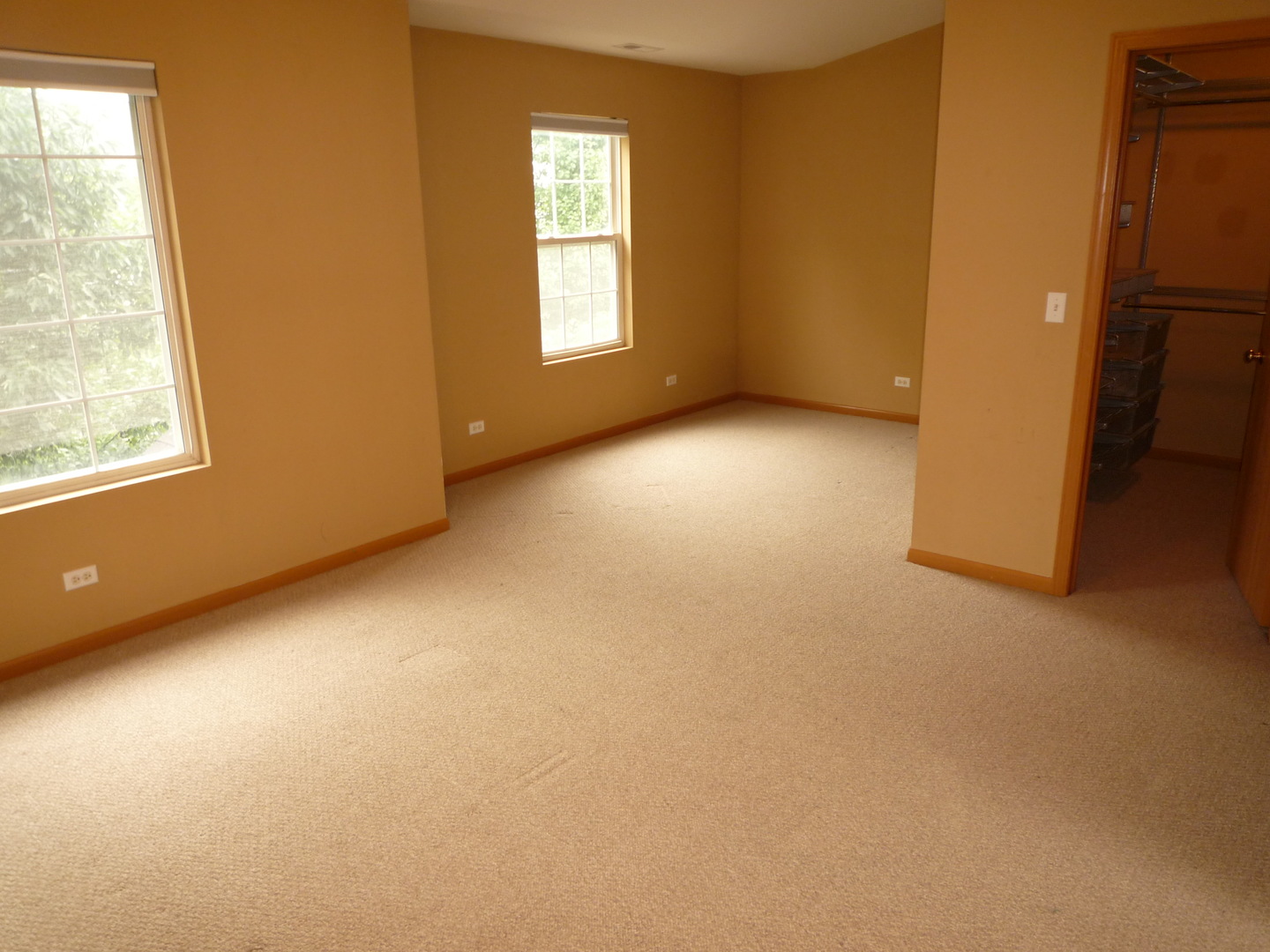 842 County Line Road #842, Aurora, IL 60502