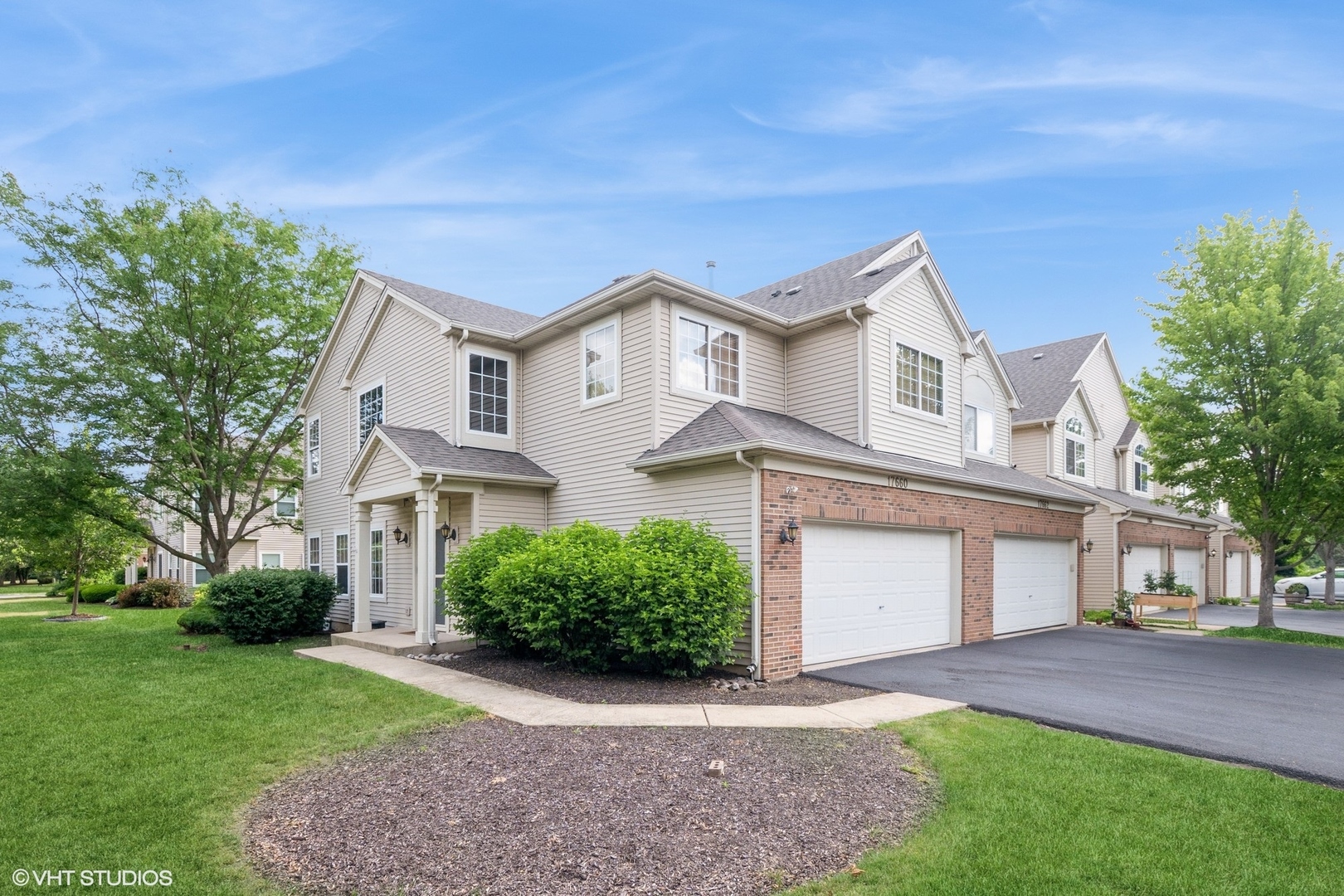17660 S Gilbert Drive, Lockport, IL 60441