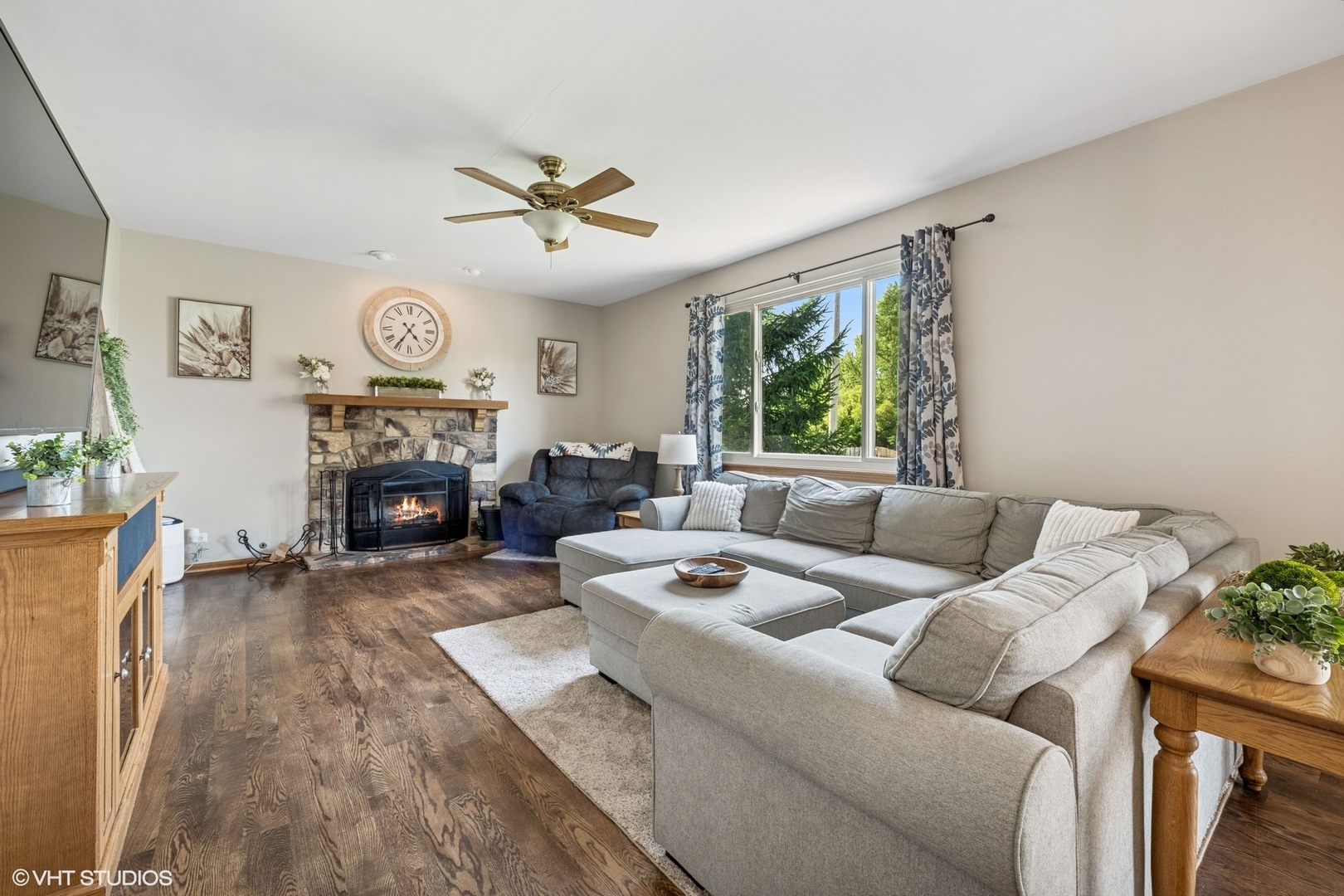 10332 Somerset Lane, Huntley, IL 60142
