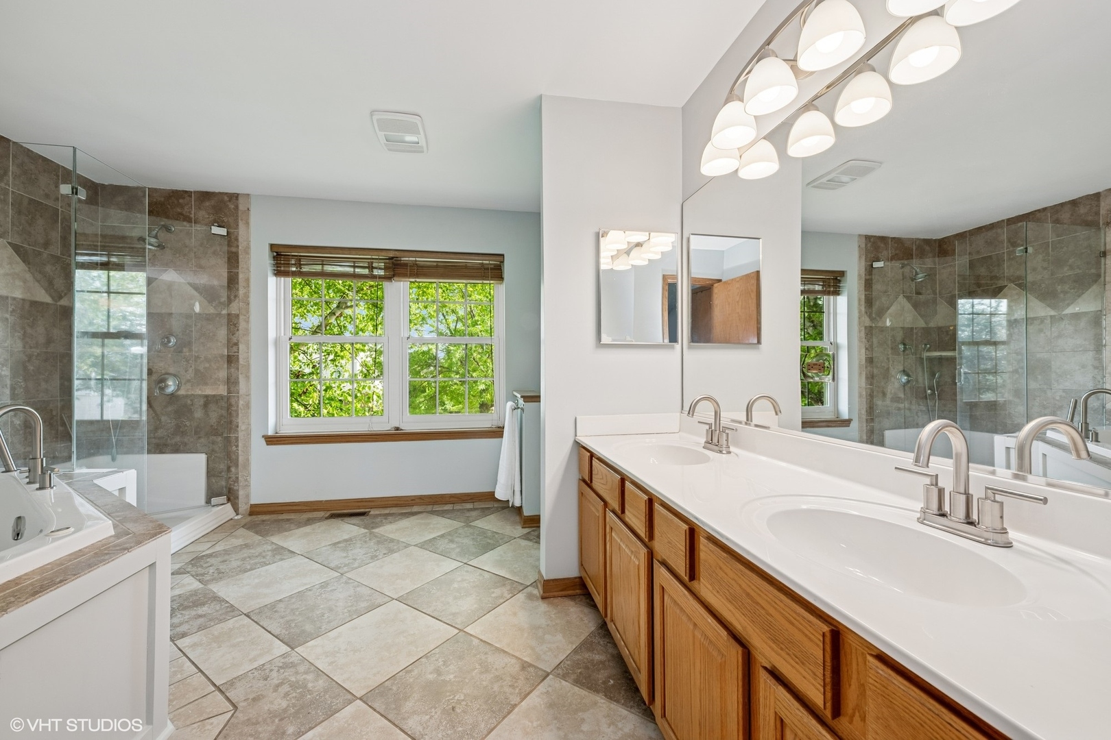10332 Somerset Lane, Huntley, IL 60142