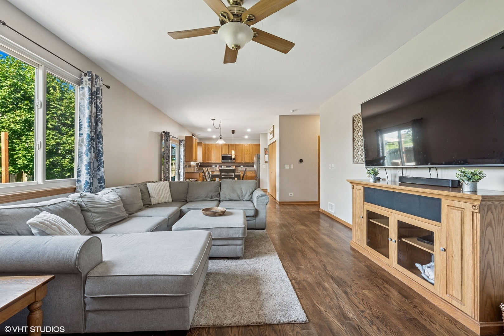 10332 Somerset Lane, Huntley, IL 60142