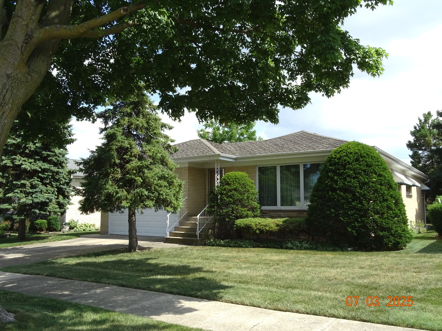 475 Courtesy Lane, Des Plaines, IL 60018