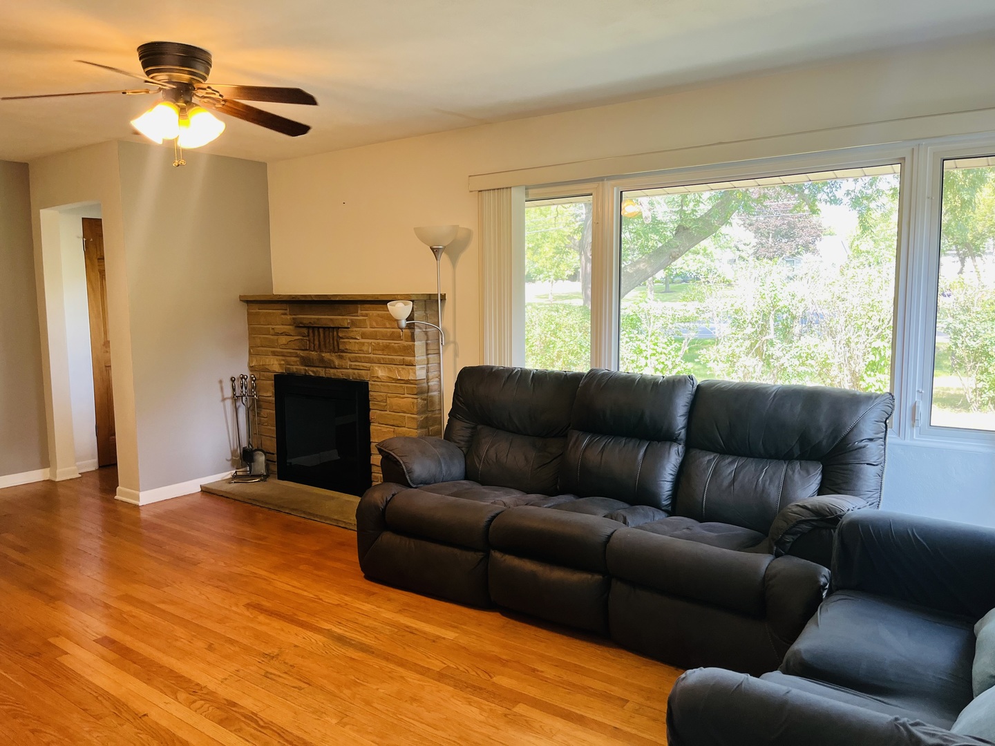 1906 Green Bay Road, Zion, IL 60099