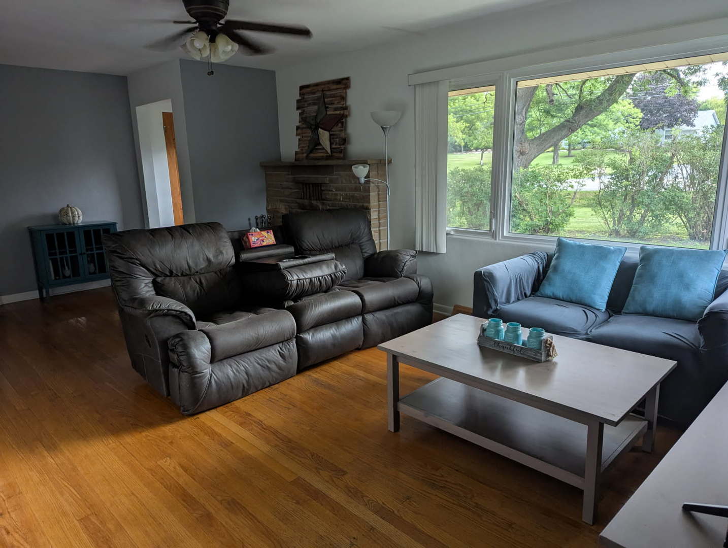 1906 Green Bay Road, Zion, IL 60099