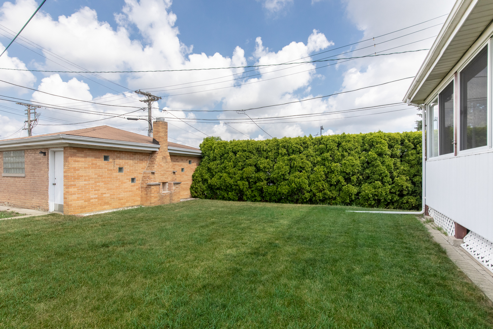 7540 N Nora Avenue, Niles, IL 60714