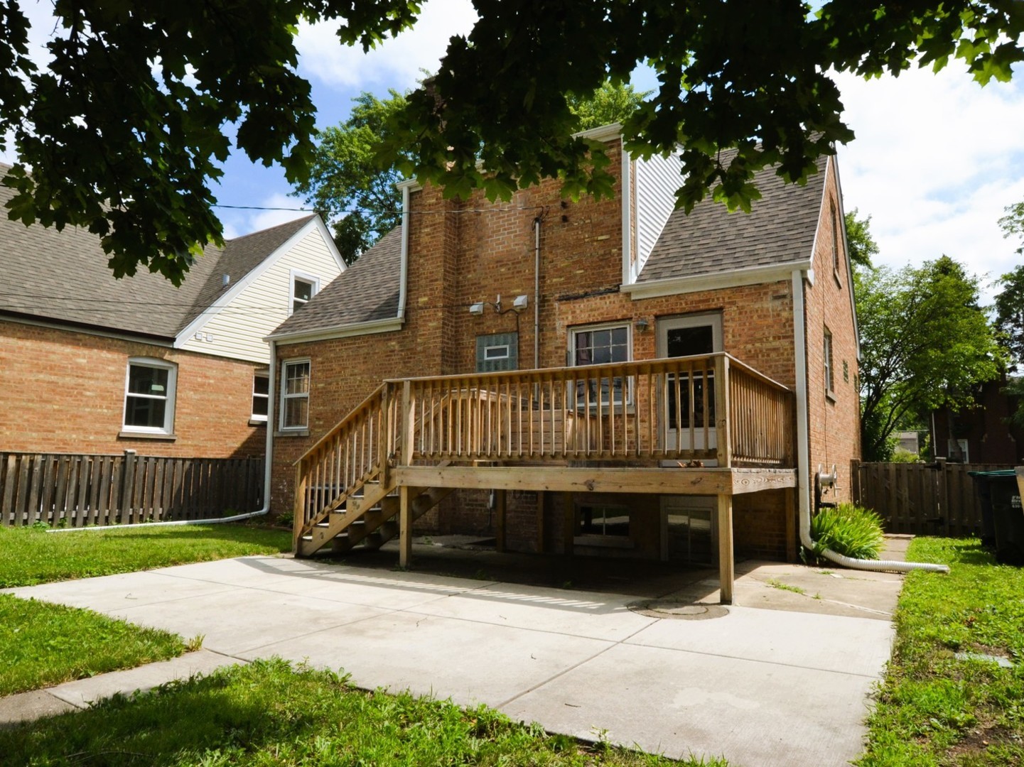 9652 Harding Avenue, Evergreen Park, IL 60805