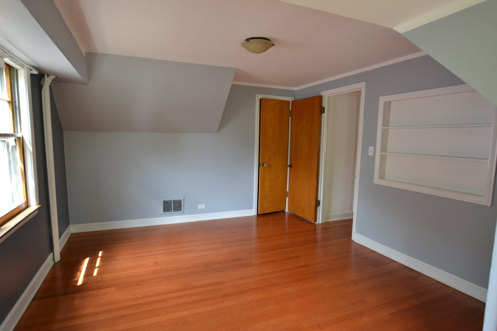 9652 Harding Avenue, Evergreen Park, IL 60805