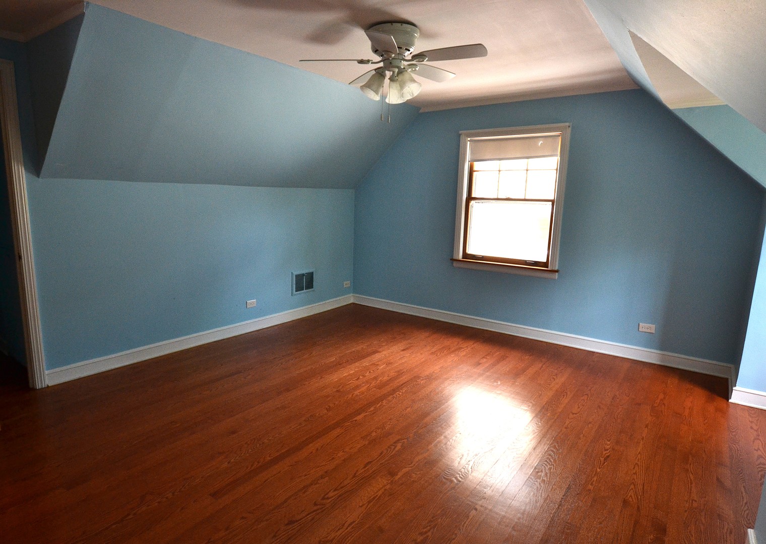 9652 Harding Avenue, Evergreen Park, IL 60805
