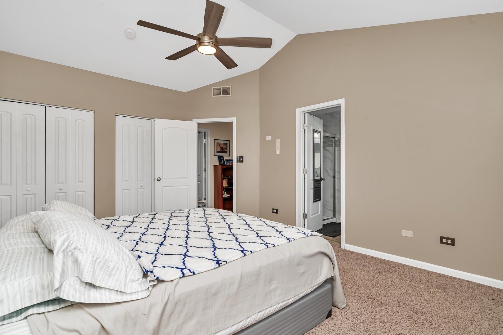 26226 W Tallgrass Trail, Channahon, IL 60410