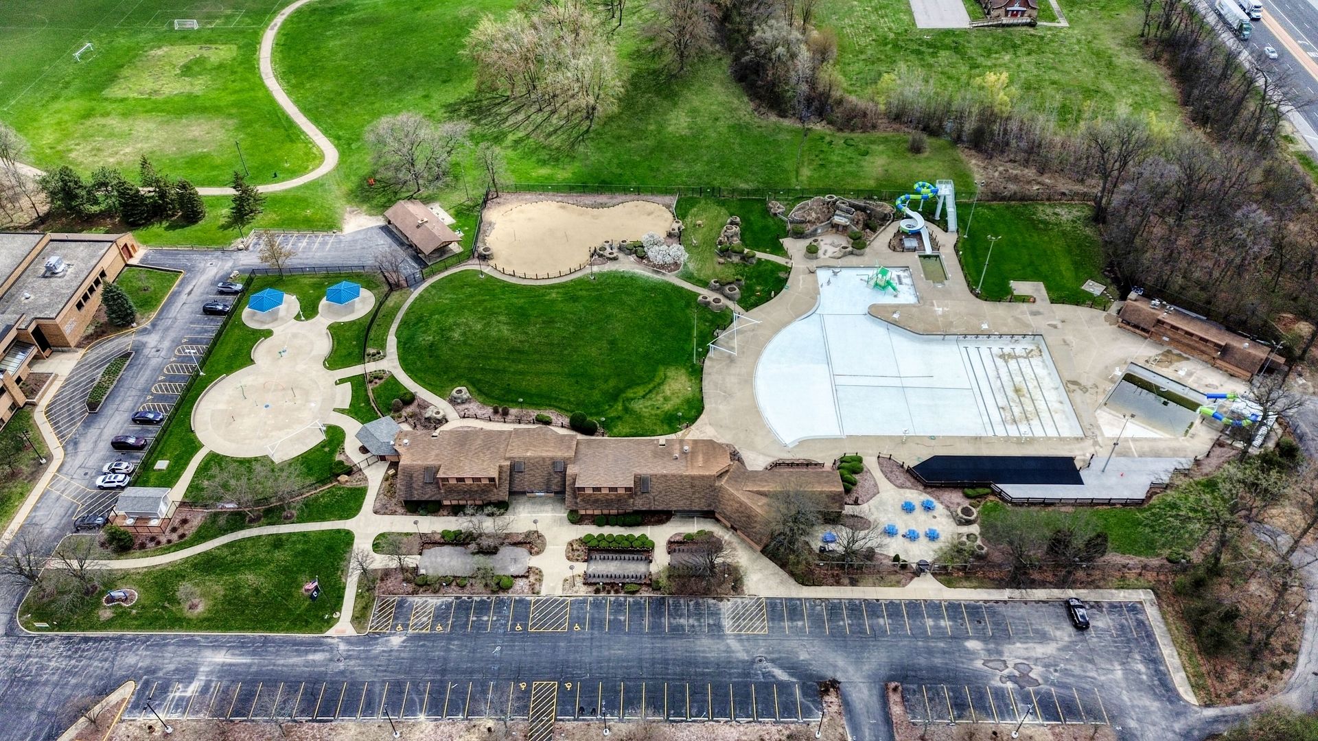 172 Ridgewood Avenue, Bensenville, IL 60106