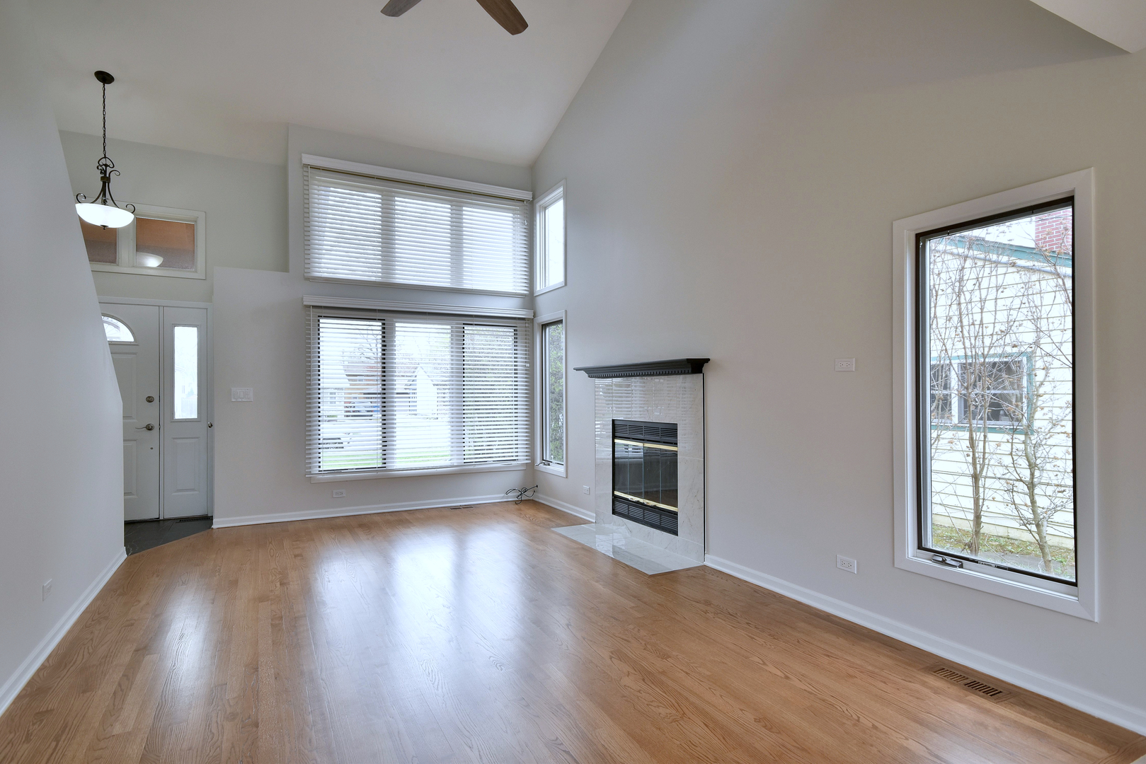172 Ridgewood Avenue, Bensenville, IL 60106