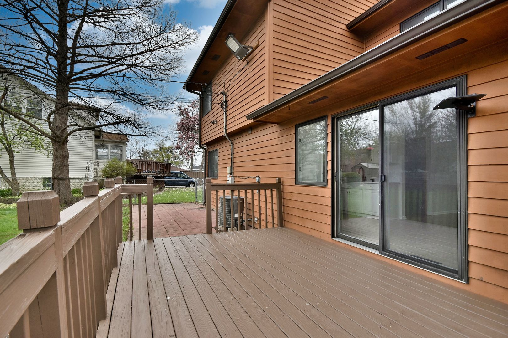 172 Ridgewood Avenue, Bensenville, IL 60106