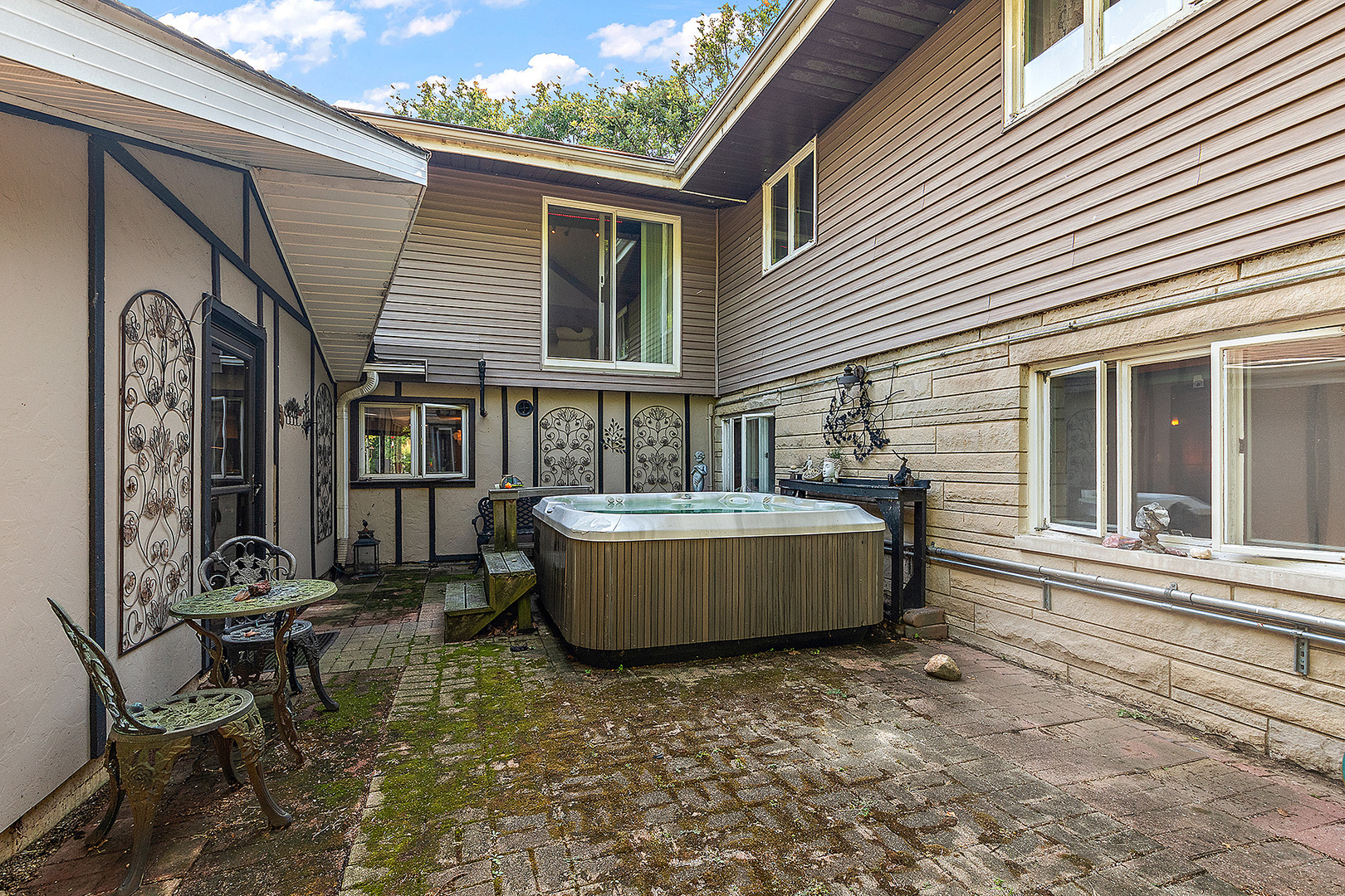 1108 Plaza Drive, New Lenox, IL 60451