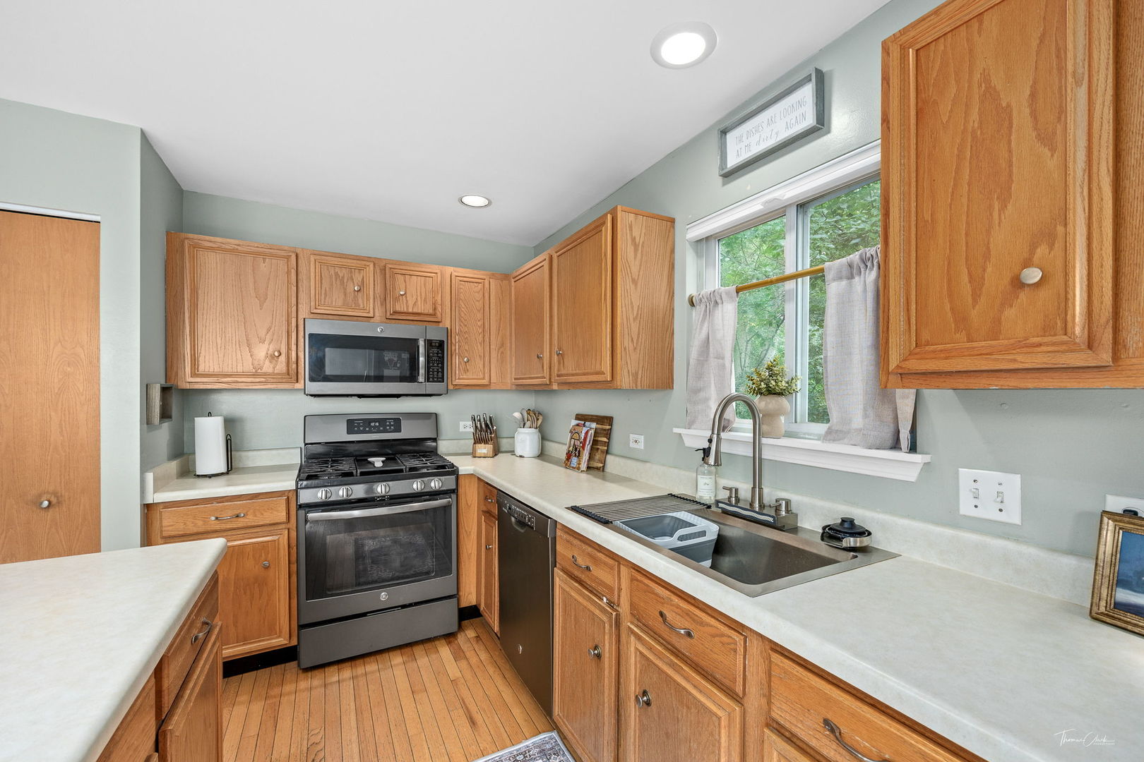 1631 Orchard Court, West Chicago, IL 60185