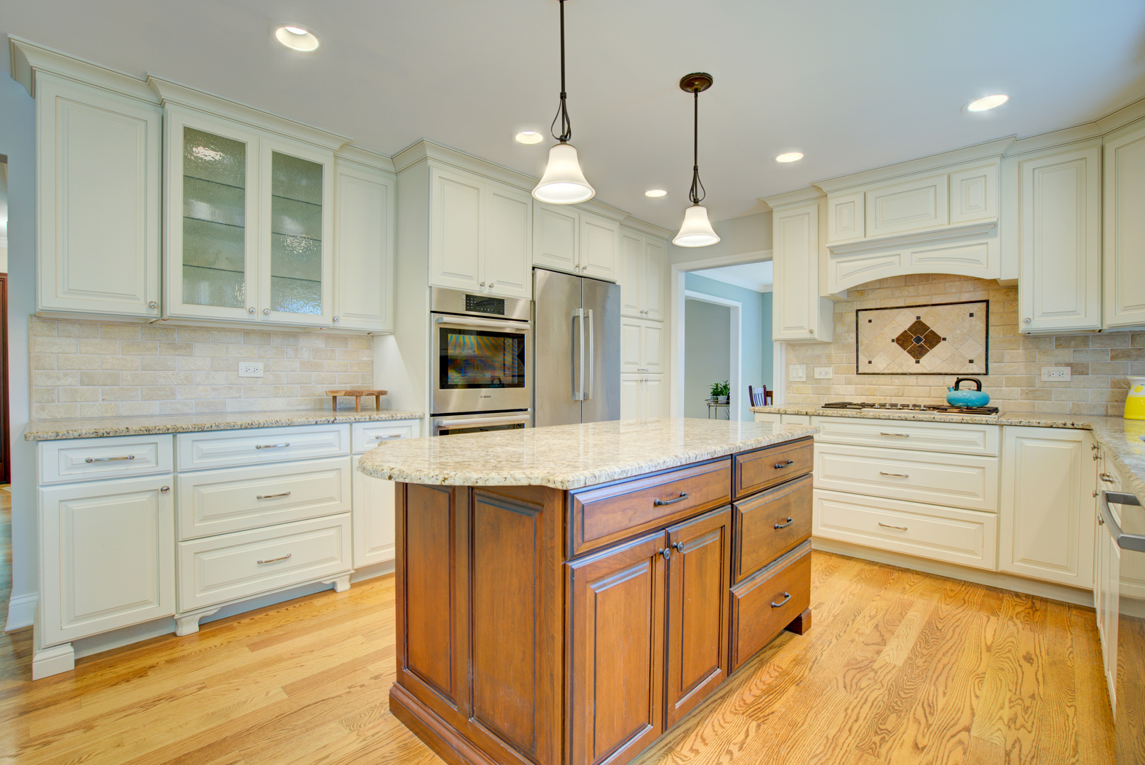 1202 Chateaugay Avenue, Naperville, IL 60540