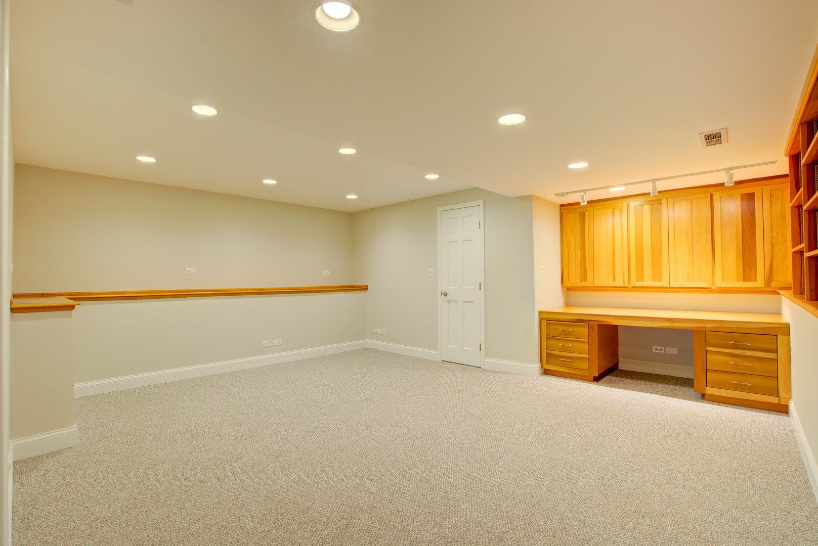 1202 Chateaugay Avenue, Naperville, IL 60540