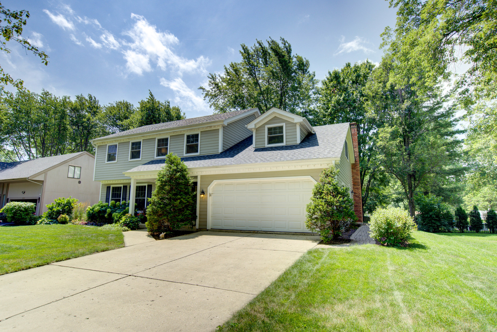 1202 Chateaugay Avenue, Naperville, IL 60540