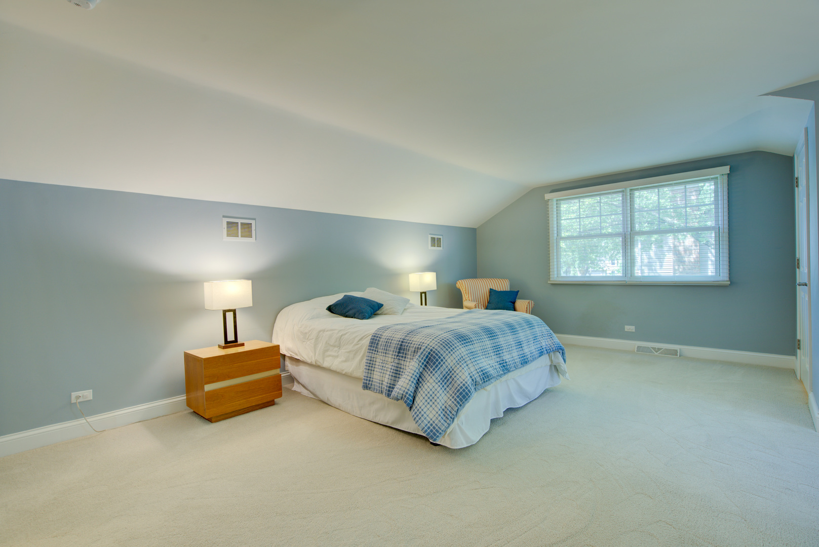 1202 Chateaugay Avenue, Naperville, IL 60540