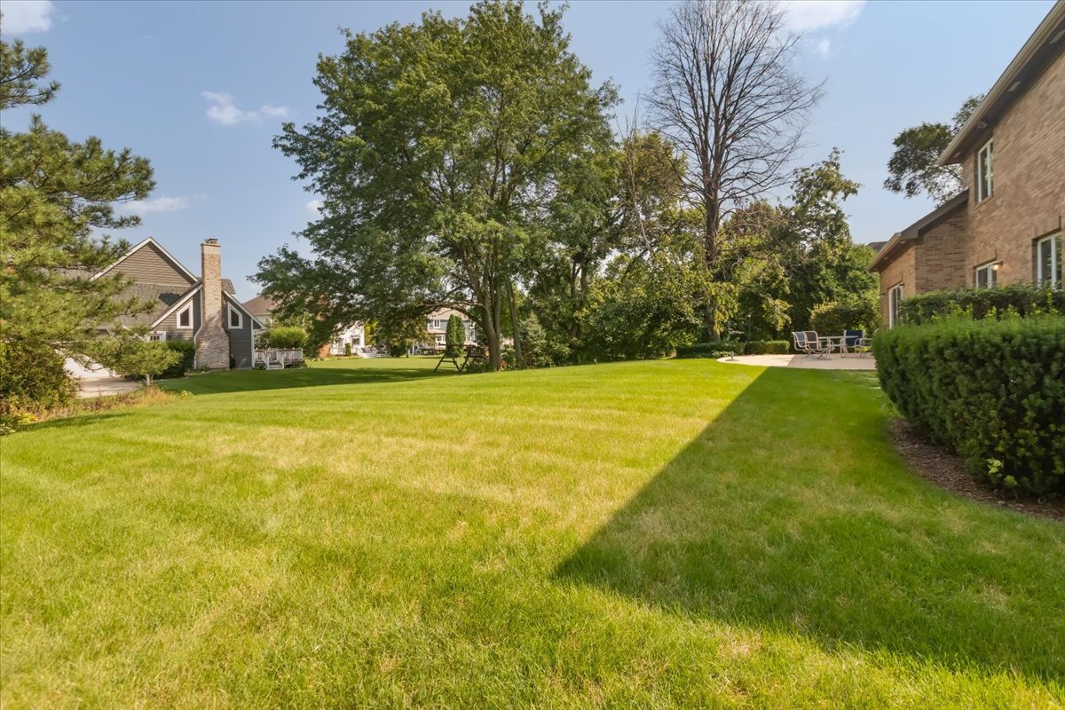 1055 Knollwood Lane, West Chicago, IL 60185