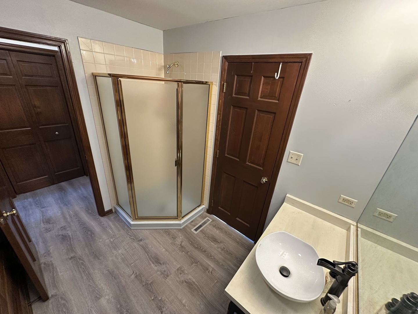 1055 Knollwood Lane, West Chicago, IL 60185