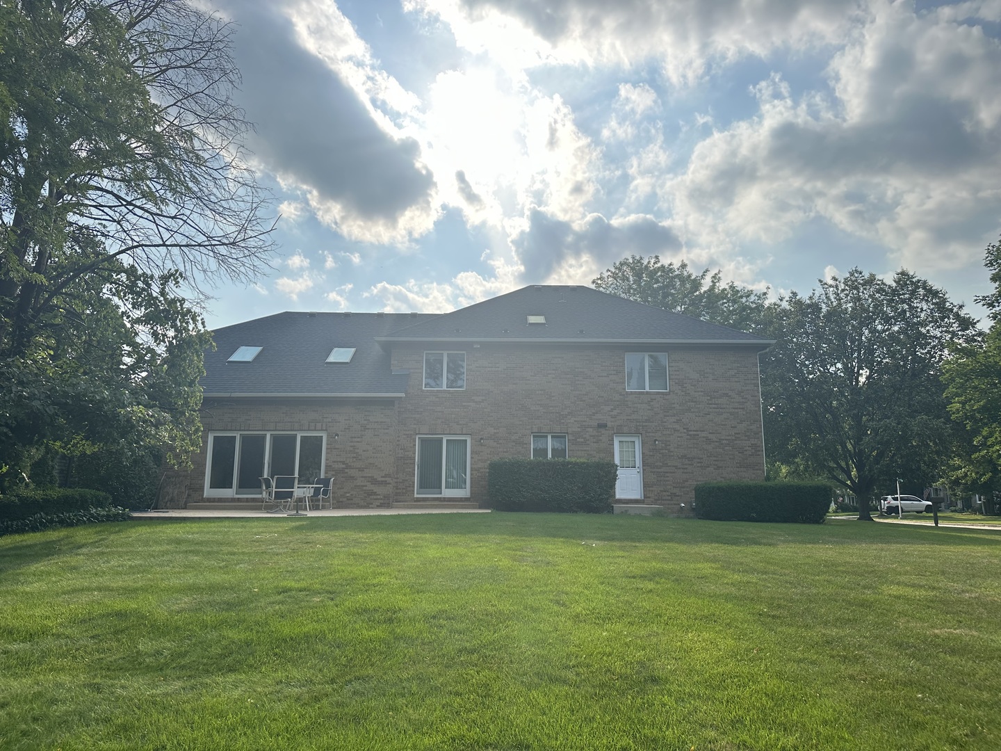 1055 Knollwood Lane, West Chicago, IL 60185