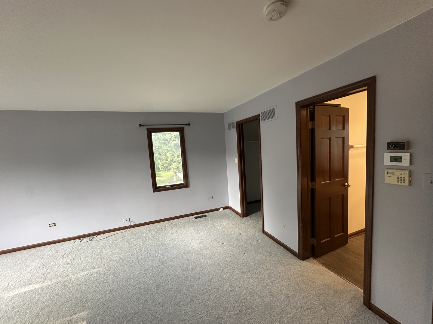 1055 Knollwood Lane, West Chicago, IL 60185