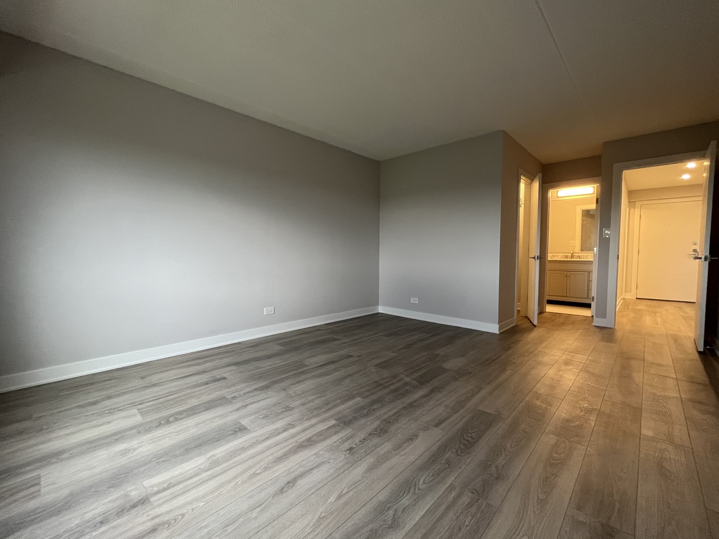 350 Plum Creek Drive #410, Wheeling, IL 60090