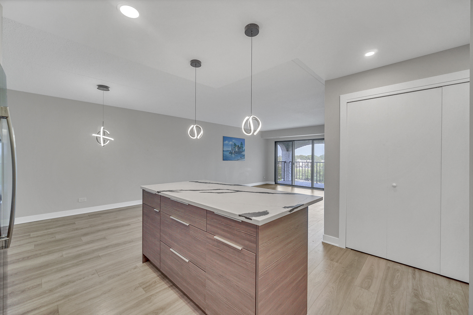 350 Plum Creek Drive #410, Wheeling, IL 60090