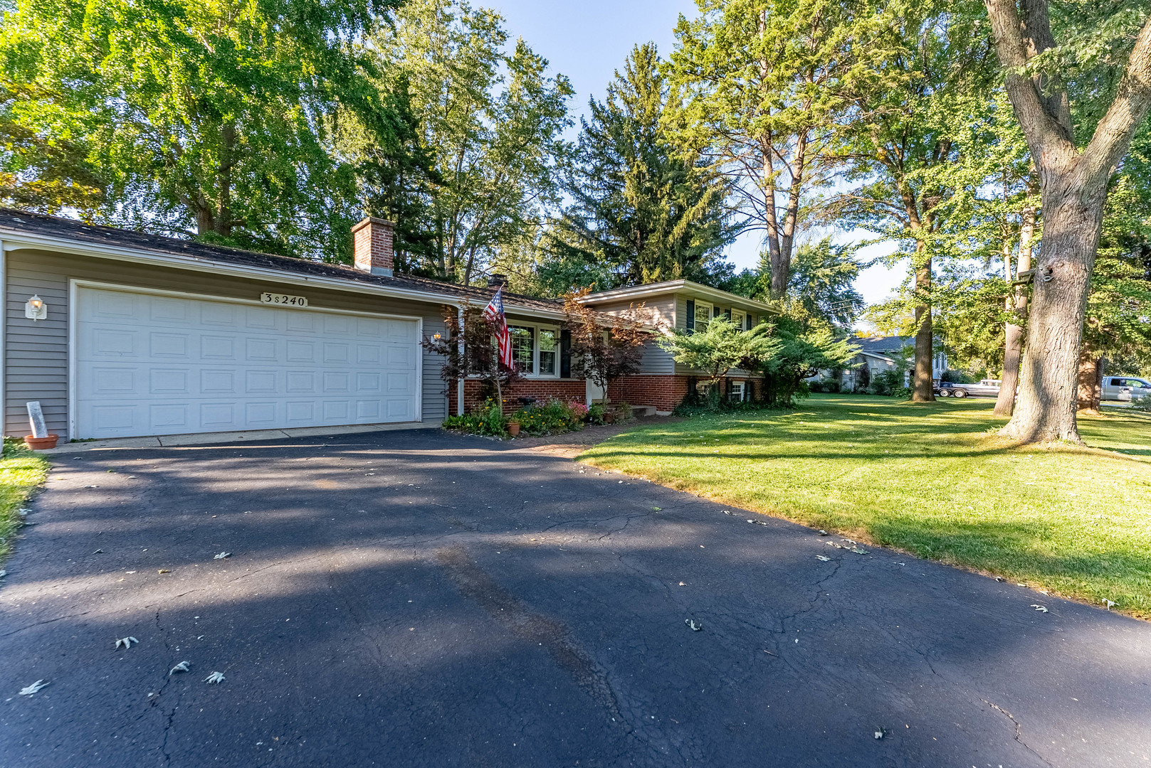 3S240 Burr Oak Drive, Glen Ellyn, IL 60137