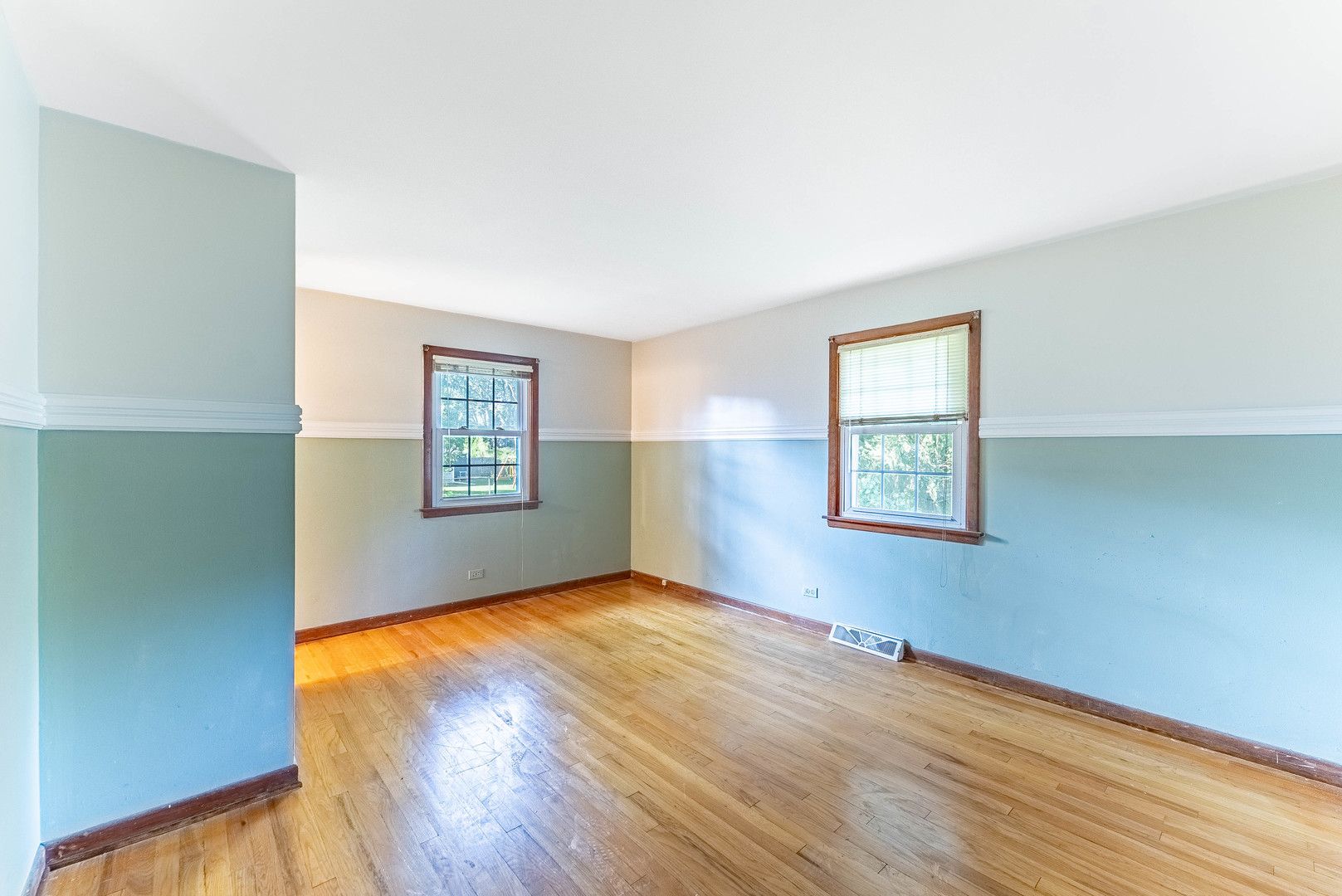 3S240 Burr Oak Drive, Glen Ellyn, IL 60137