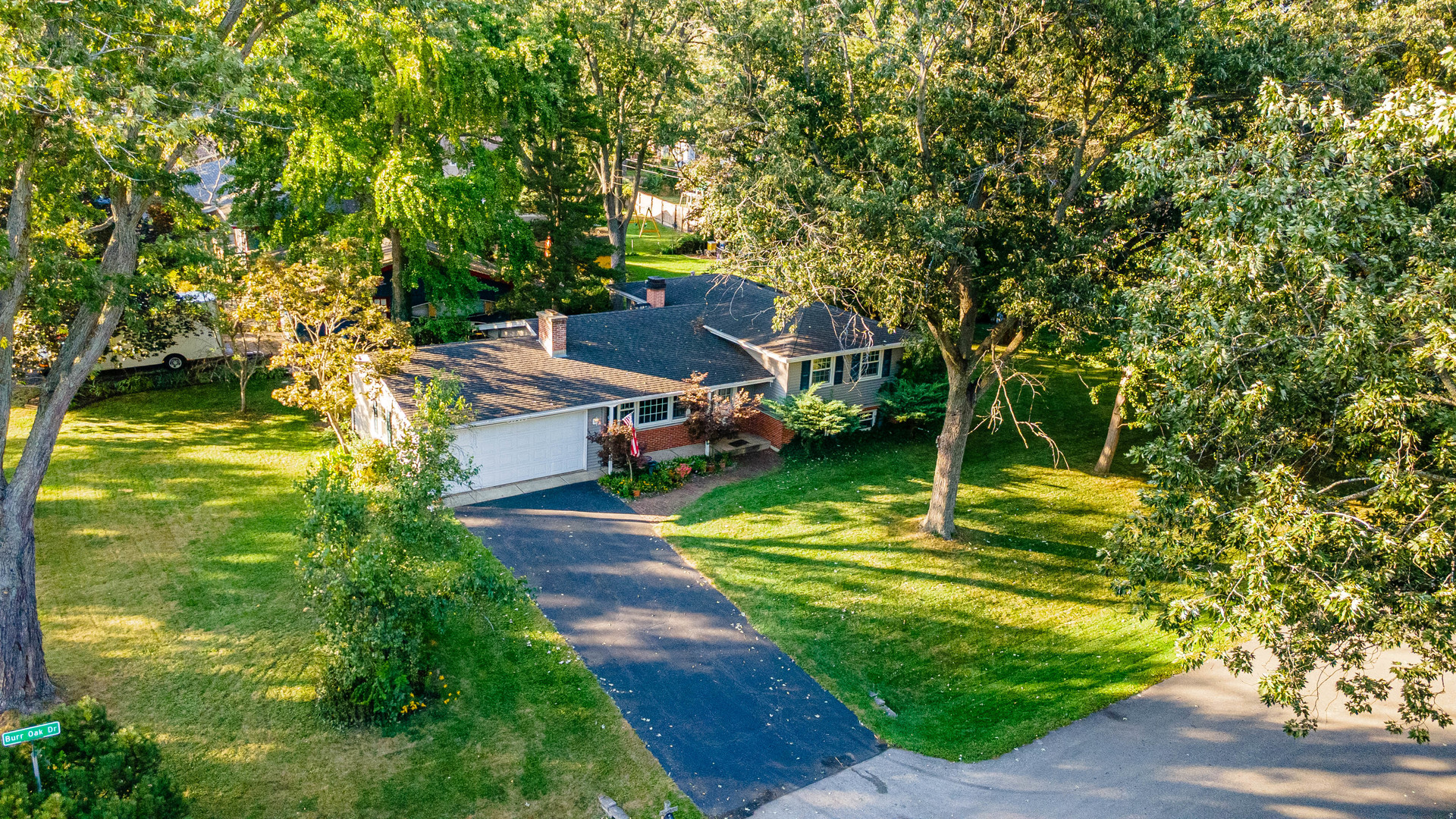 3S240 Burr Oak Drive, Glen Ellyn, IL 60137