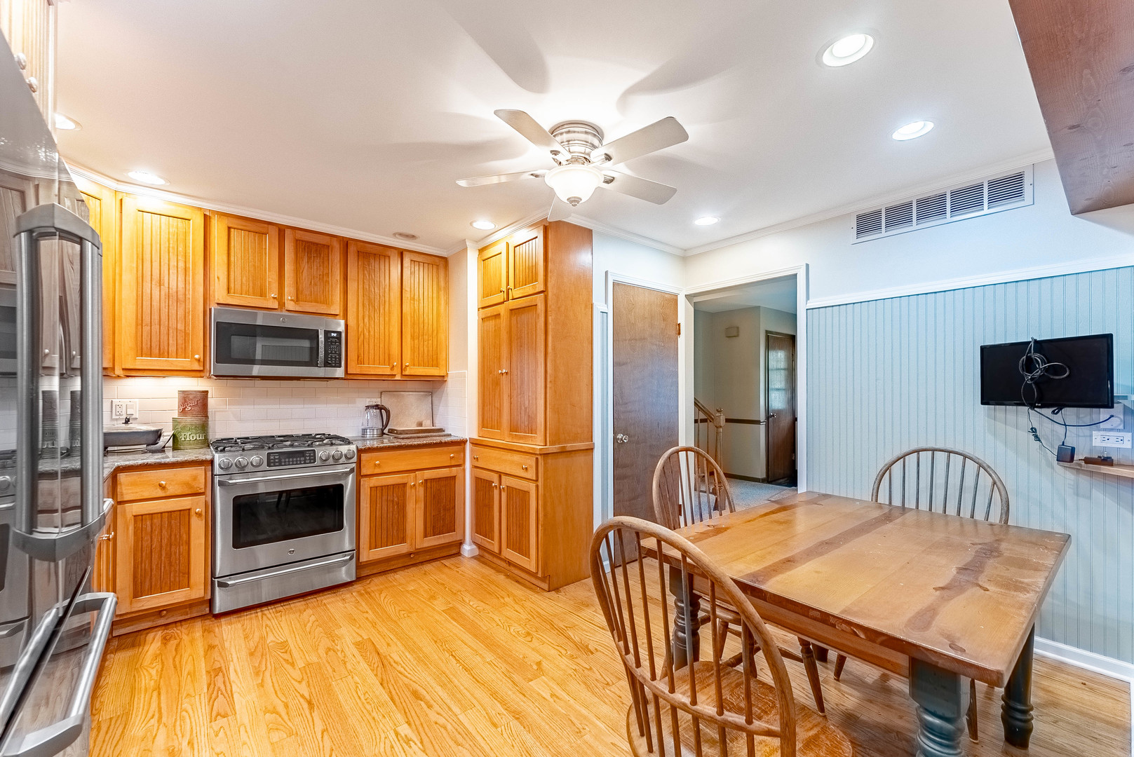 3S240 Burr Oak Drive, Glen Ellyn, IL 60137