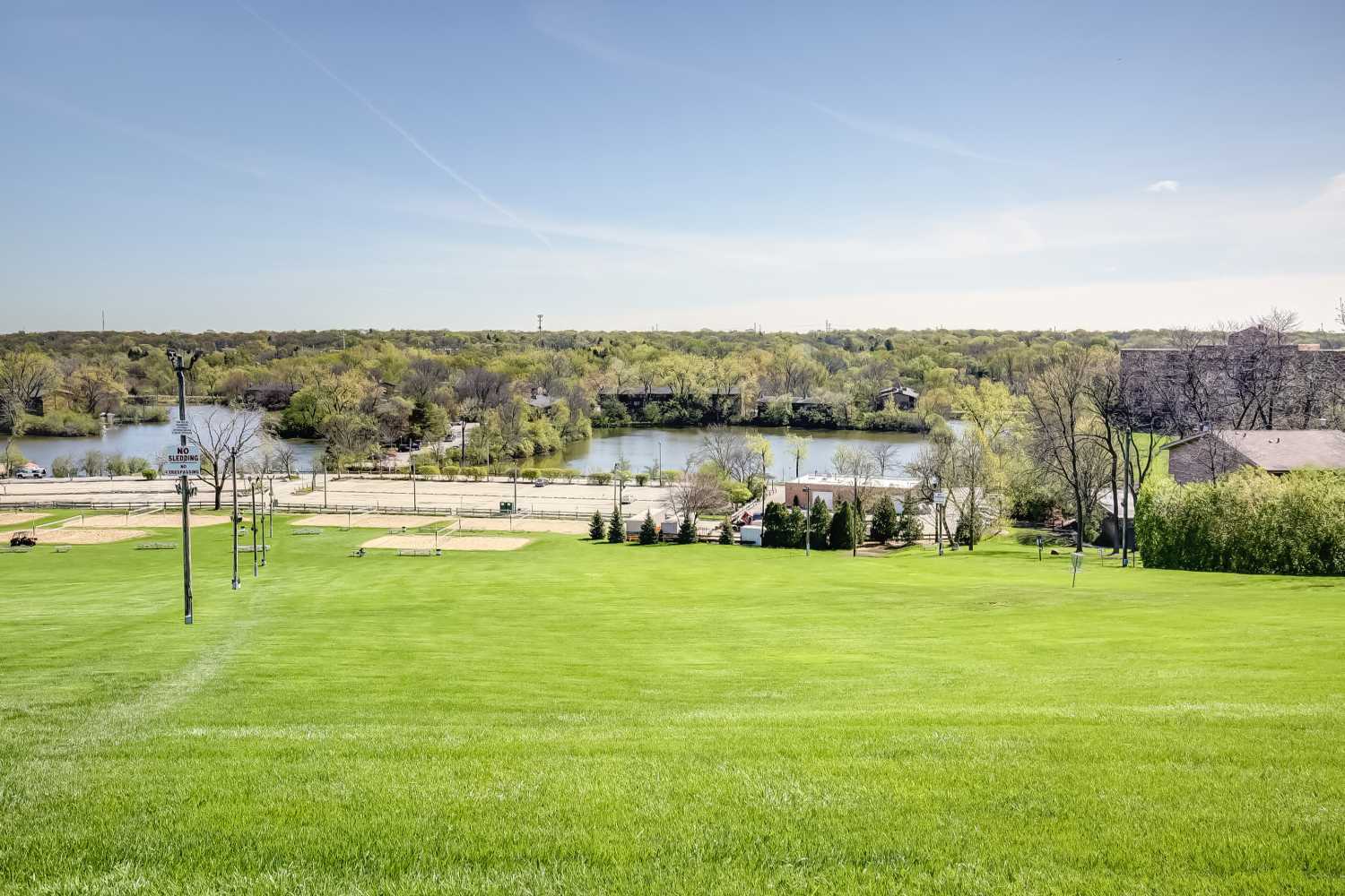 5605 Lakeside Drive #1F, Lisle, IL 60532
