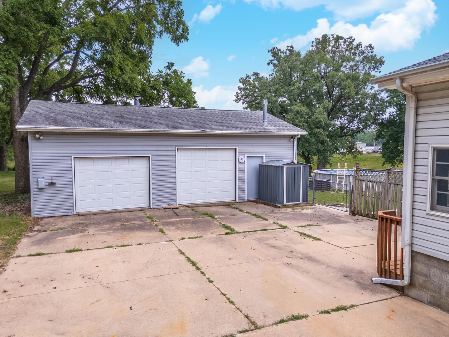 1003 E Lincoln Street, Bloomington, IL 61701