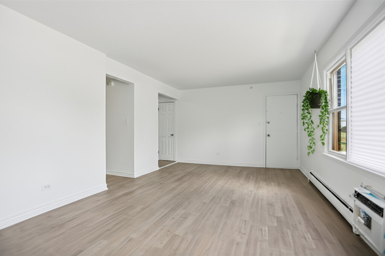 7531 S Roberts Road #2C, Bridgeview, IL 60455