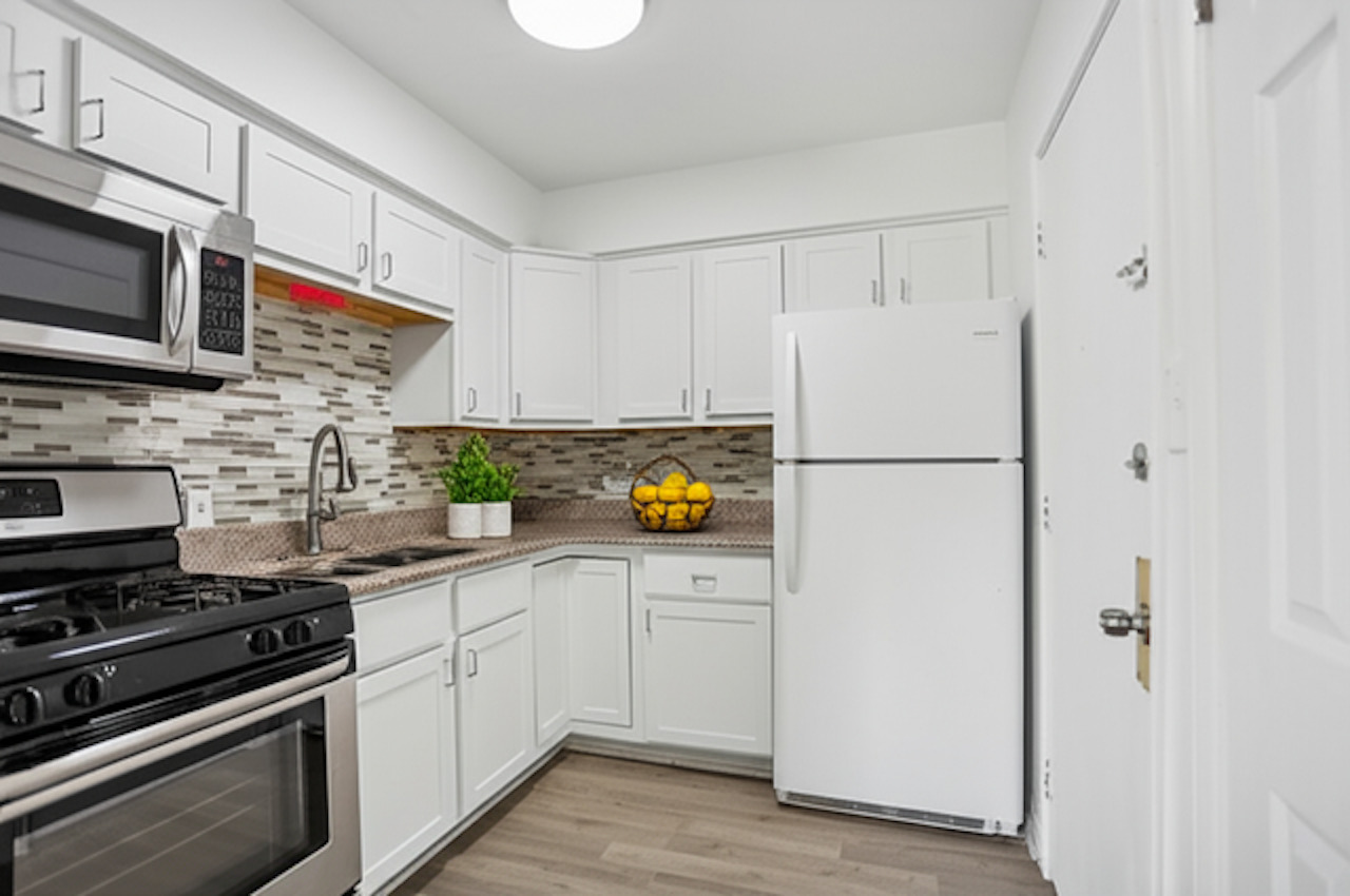7531 S Roberts Road #2C, Bridgeview, IL 60455