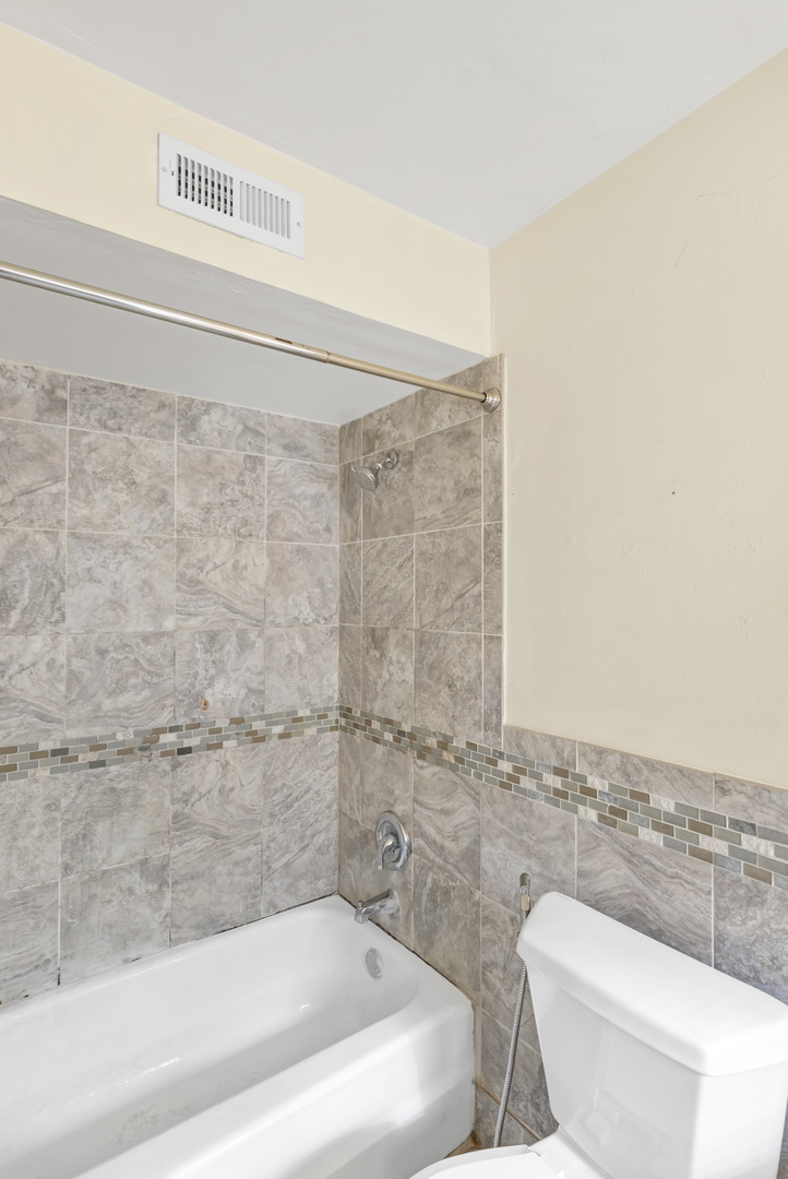 1705 ROBIN WALK #A, Hoffman Estates, IL 60169