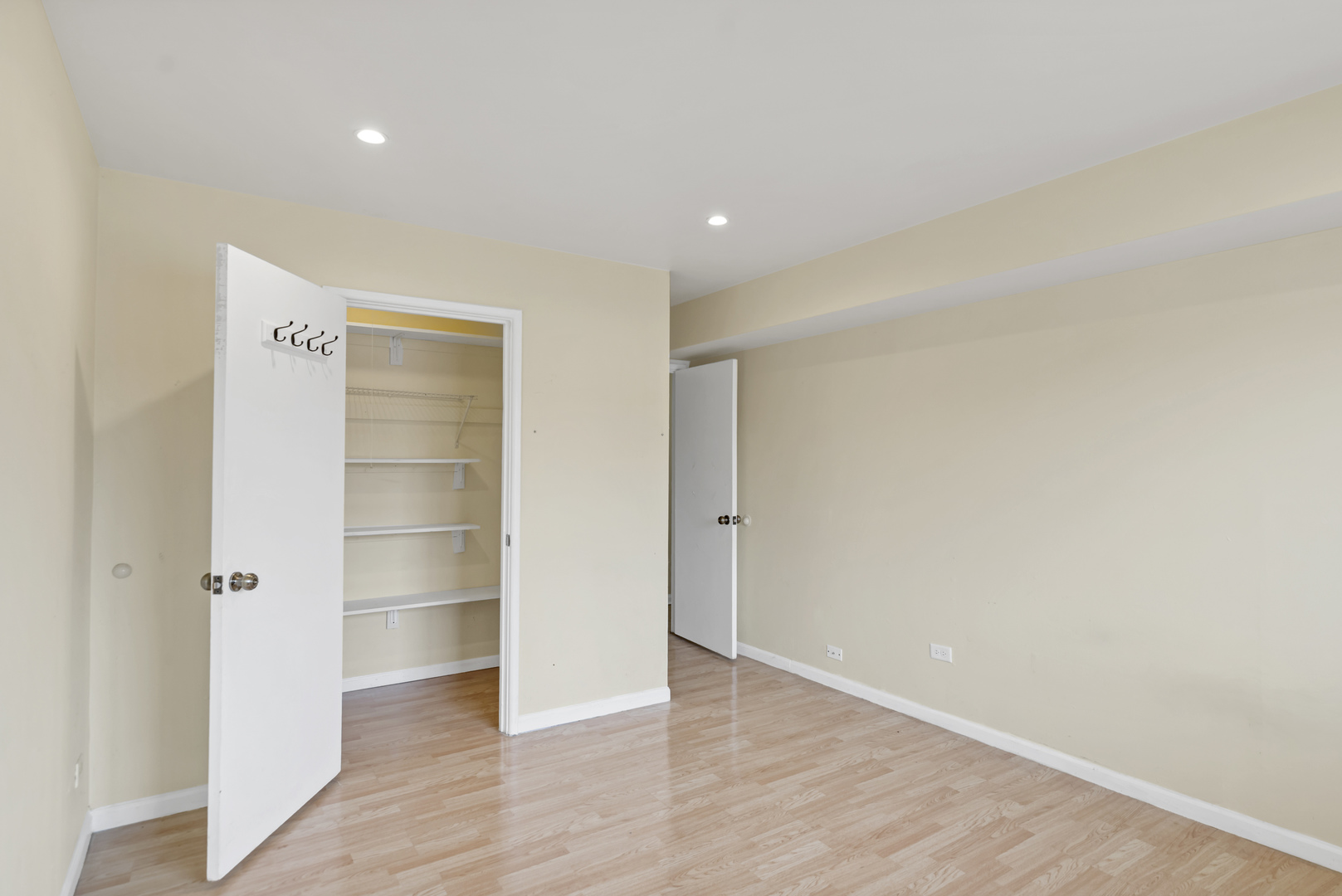 1705 ROBIN WALK #A, Hoffman Estates, IL 60169