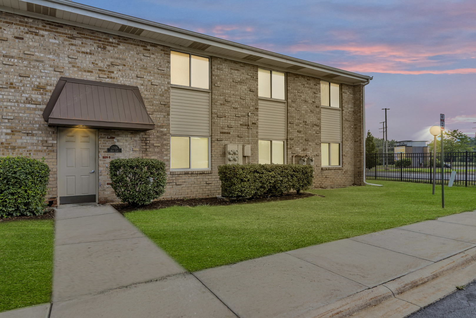 1705 ROBIN WALK #A, Hoffman Estates, IL 60169