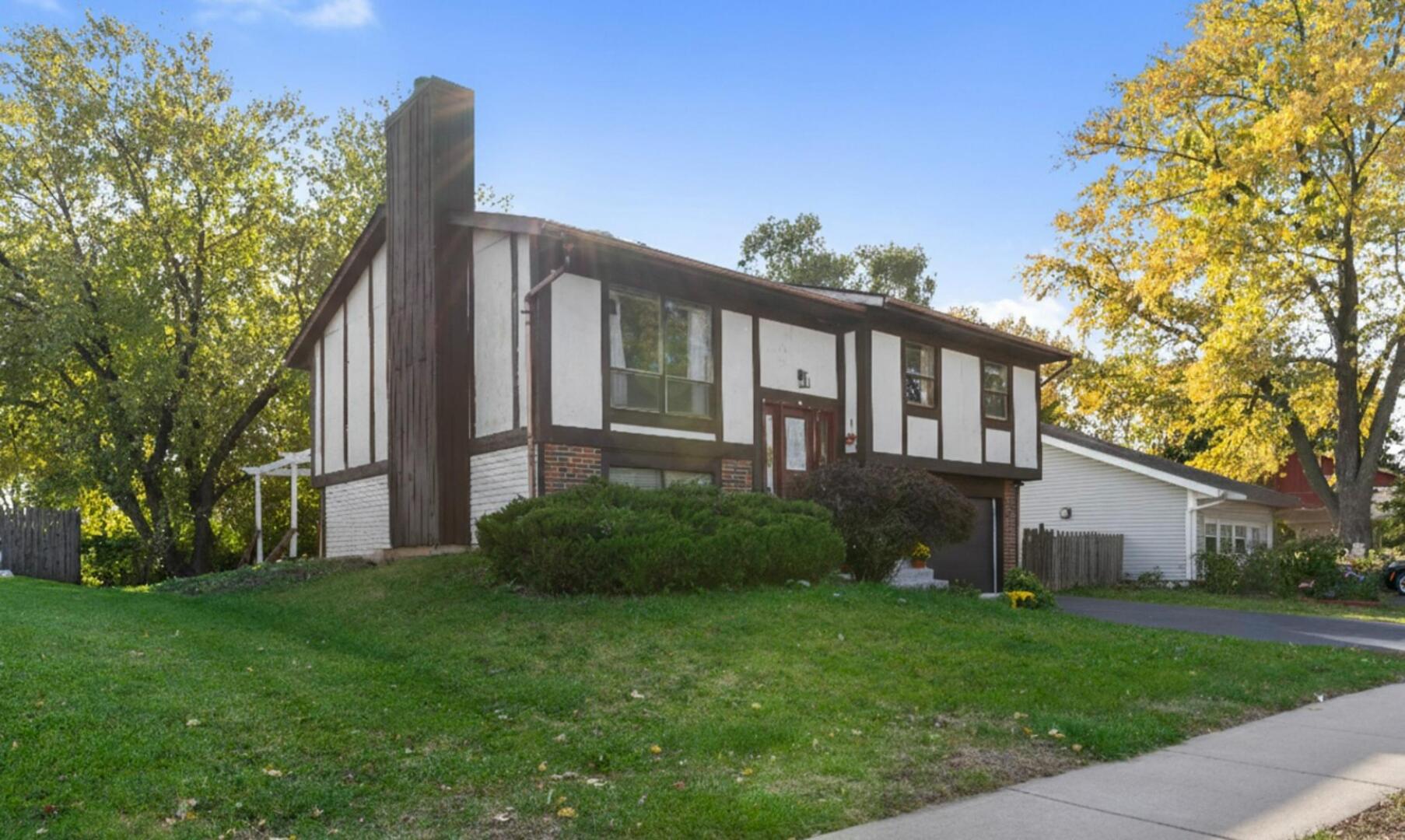 31 Abbeywood Drive, Romeoville, IL 60446