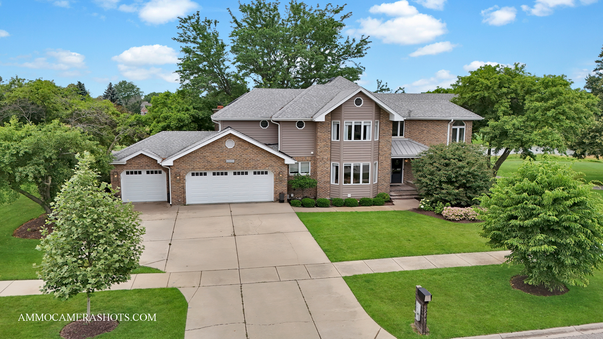 3901 White Eagle Drive, Naperville, IL 60564