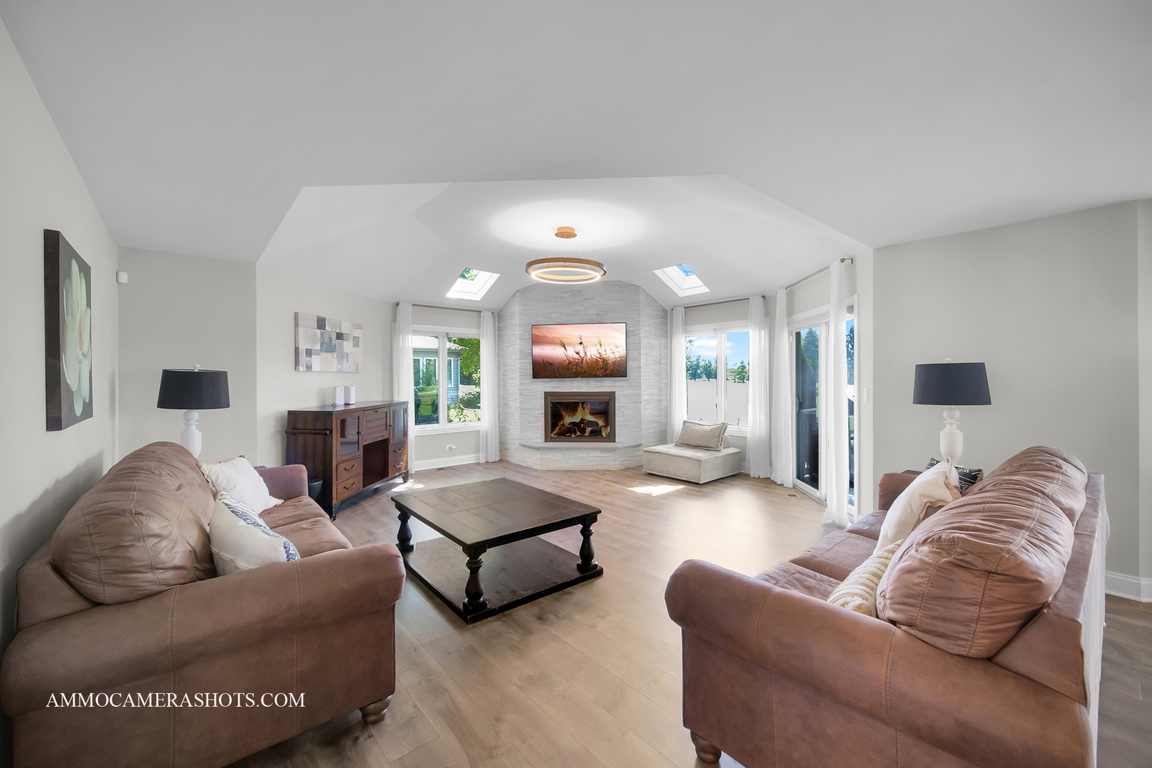 3901 White Eagle Drive, Naperville, IL 60564