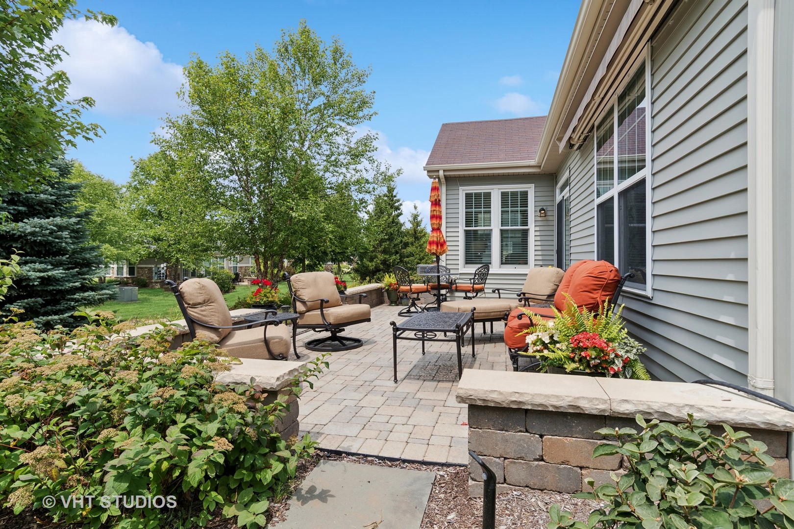 4015 Chesapeake Lane, Naperville, IL 60564