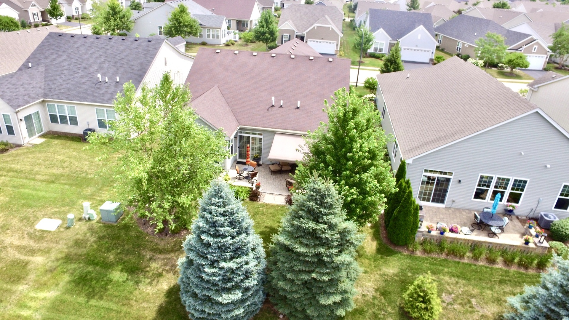 4015 Chesapeake Lane, Naperville, IL 60564