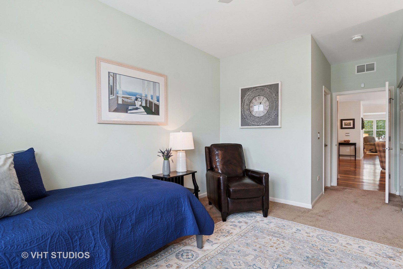 4015 Chesapeake Lane, Naperville, IL 60564